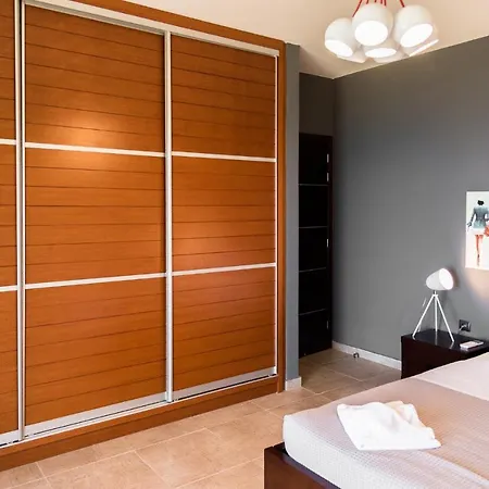 Villa Blue Horizon With Private Pool & Sea View Plateies