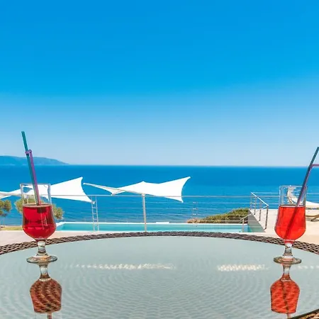 Villa Blue Horizon With Private Pool & Sea View Plateies