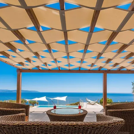 Villa Blue Horizon With Private Pool & Sea View *