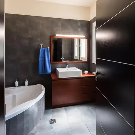 Blue Horizon With Private Pool & Sea View * Plateies