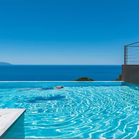 Villa Blue Horizon With Private Pool & Sea View Plateies