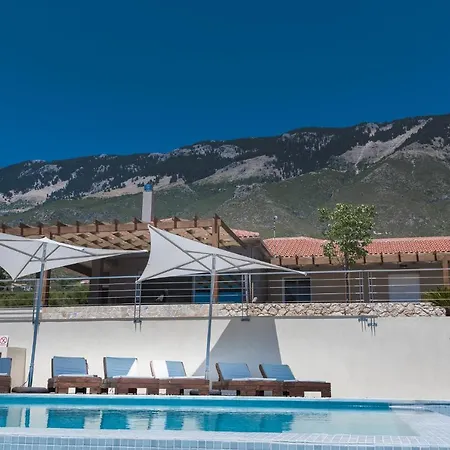 Blue Horizon With Private Pool & Sea View