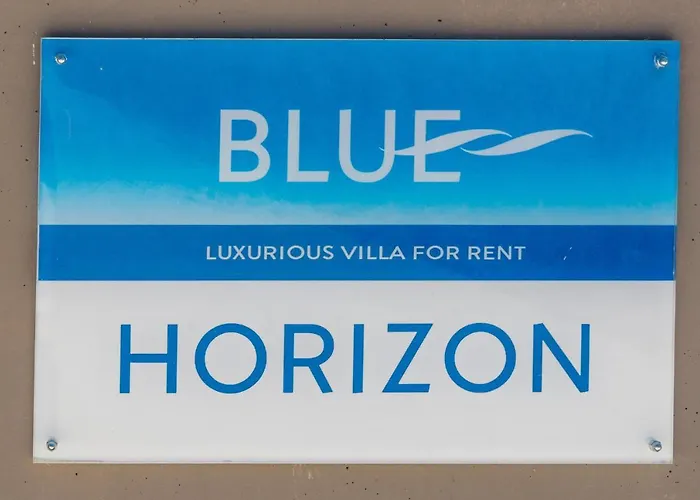 Blue Horizon With Private Pool & Sea View Plateies