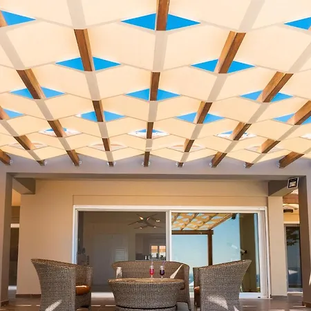 Blue Horizon With Private Pool & Sea View * Plateies